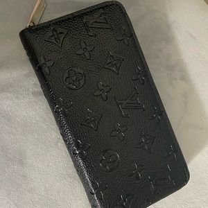 NEW LV black wallet